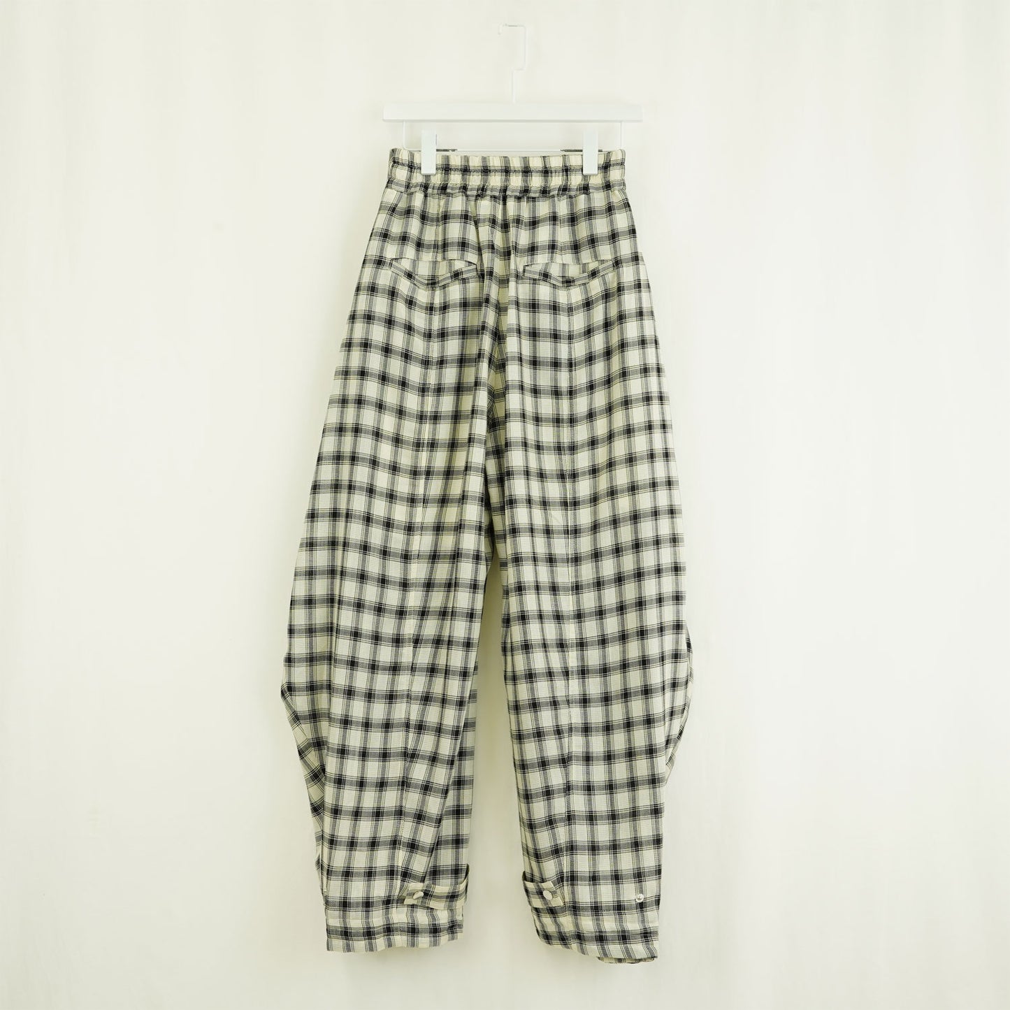 
                  
                    Tuck Form Volume Check Pants
                  
                