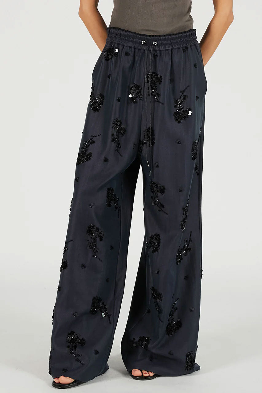 
                  
                    Embroidered Easy Pants -NAVY-
                  
                