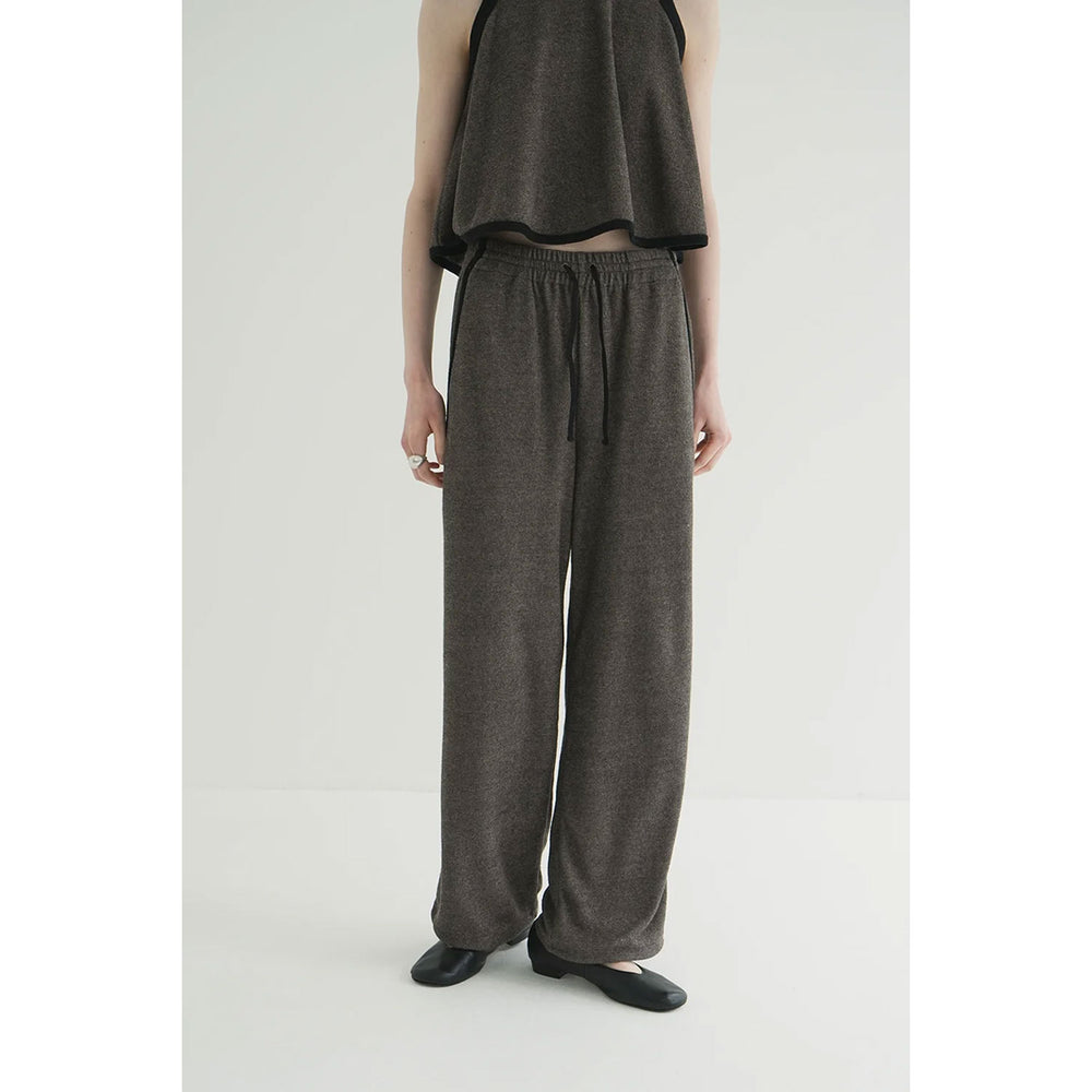 
                  
                    PILE LINE PANTS -IVORY-
                  
                