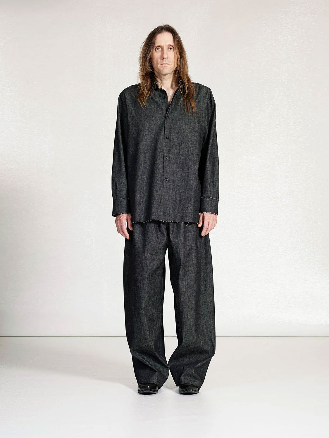 
                  
                    DENIM FLAP POCKET TROUSERS
                  
                