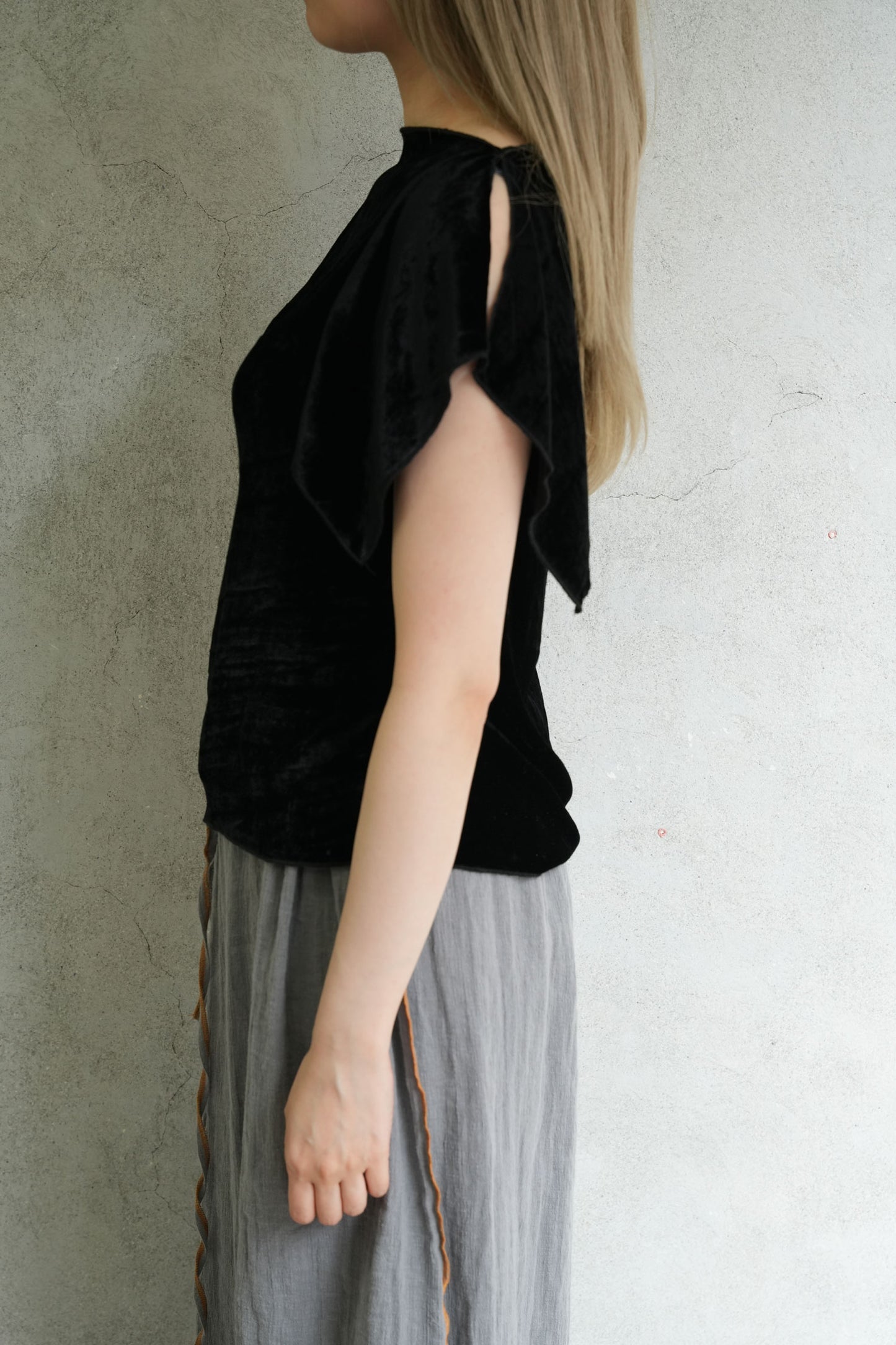 
                  
                    OLIN TOP　-BLACK-
                  
                