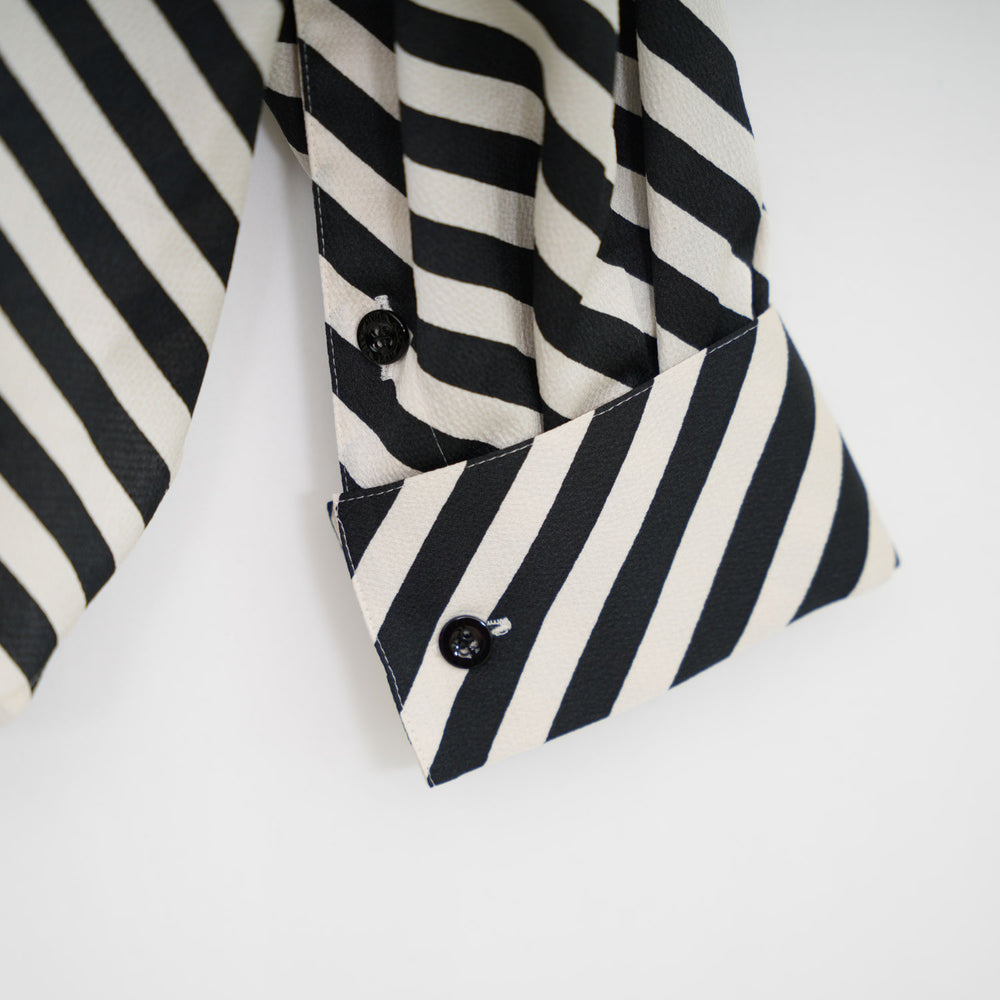Ameri（アメリ）の「HAOKAN BACK RIBBON BLOUSE（シャツ