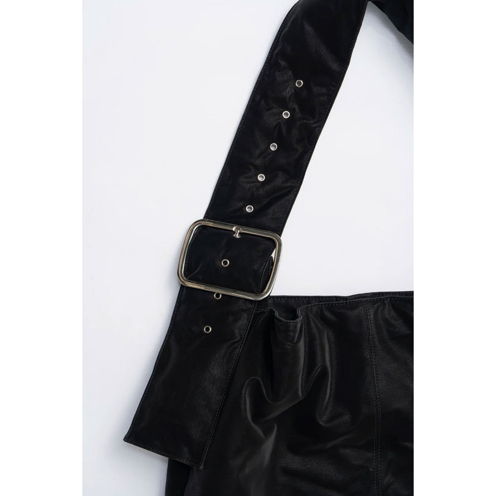 
                  
                    Suede-Like Big Tote-BLACK-
                  
                