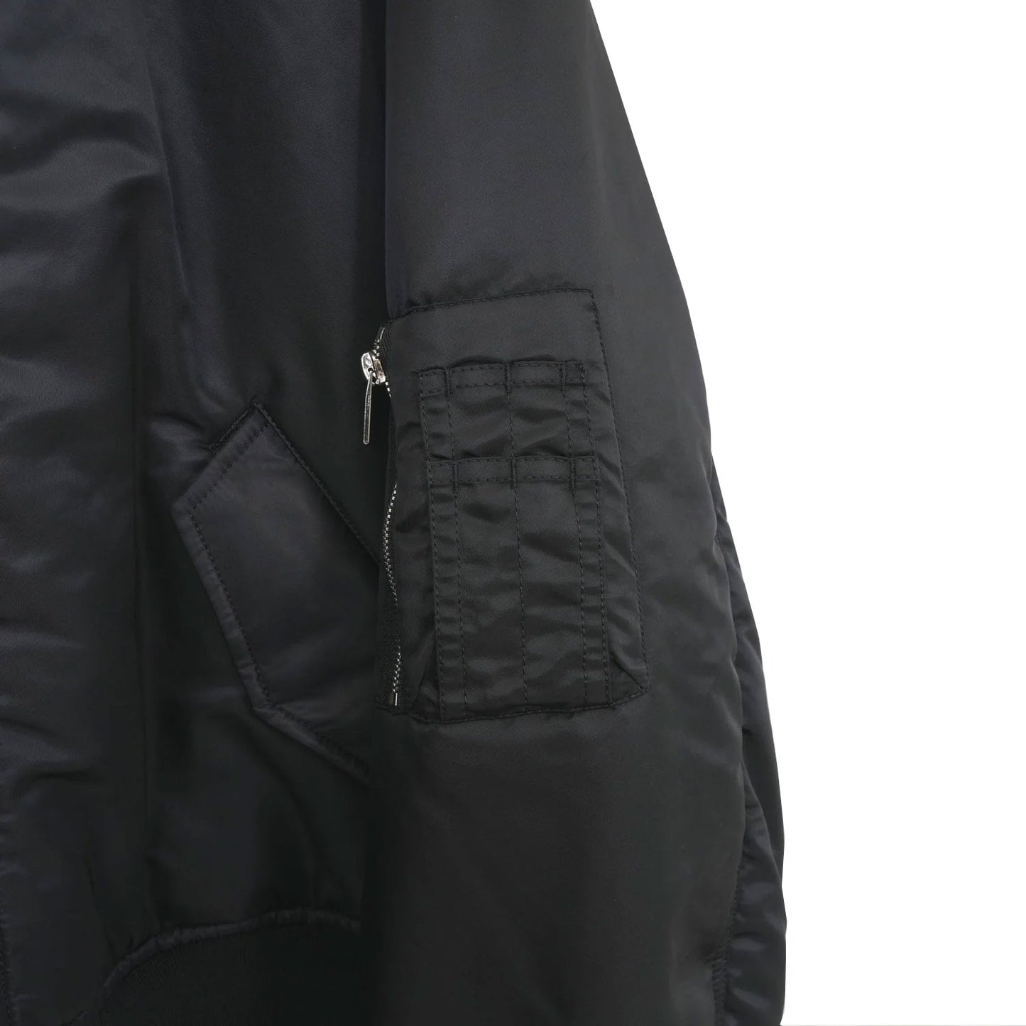 
                  
                    リバーシブルMA1-BLACK-
                  
                