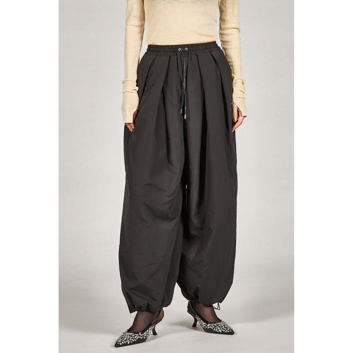 
                  
                    Puffer Easy Pants-BLACK-
                  
                