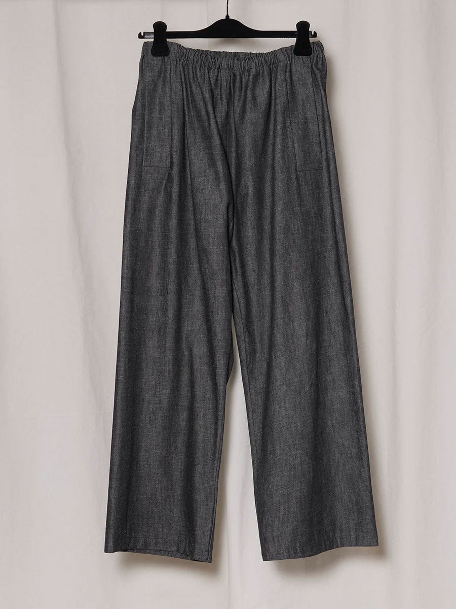 
                  
                    DENIM FLAP POCKET TROUSERS
                  
                
