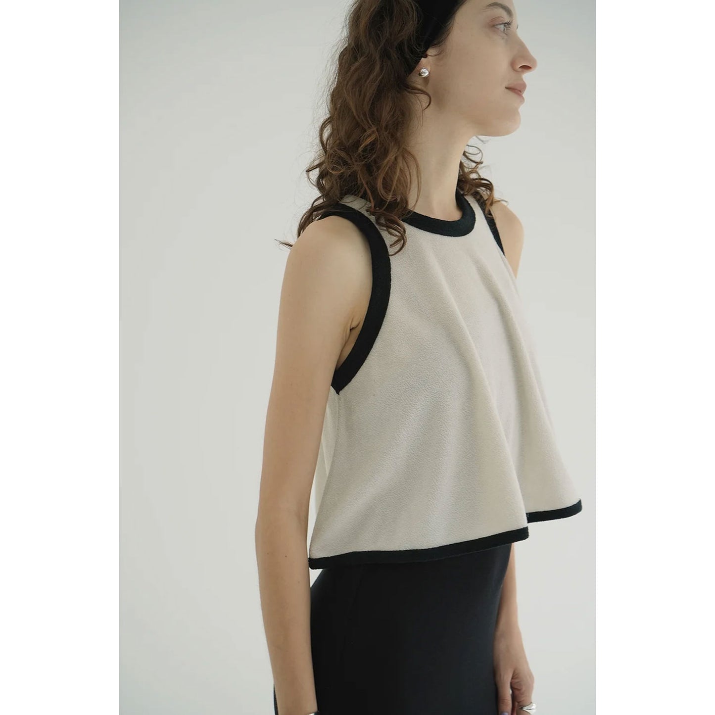 
                  
                    PILE FLARE TANK TOPS -IVORY-
                  
                