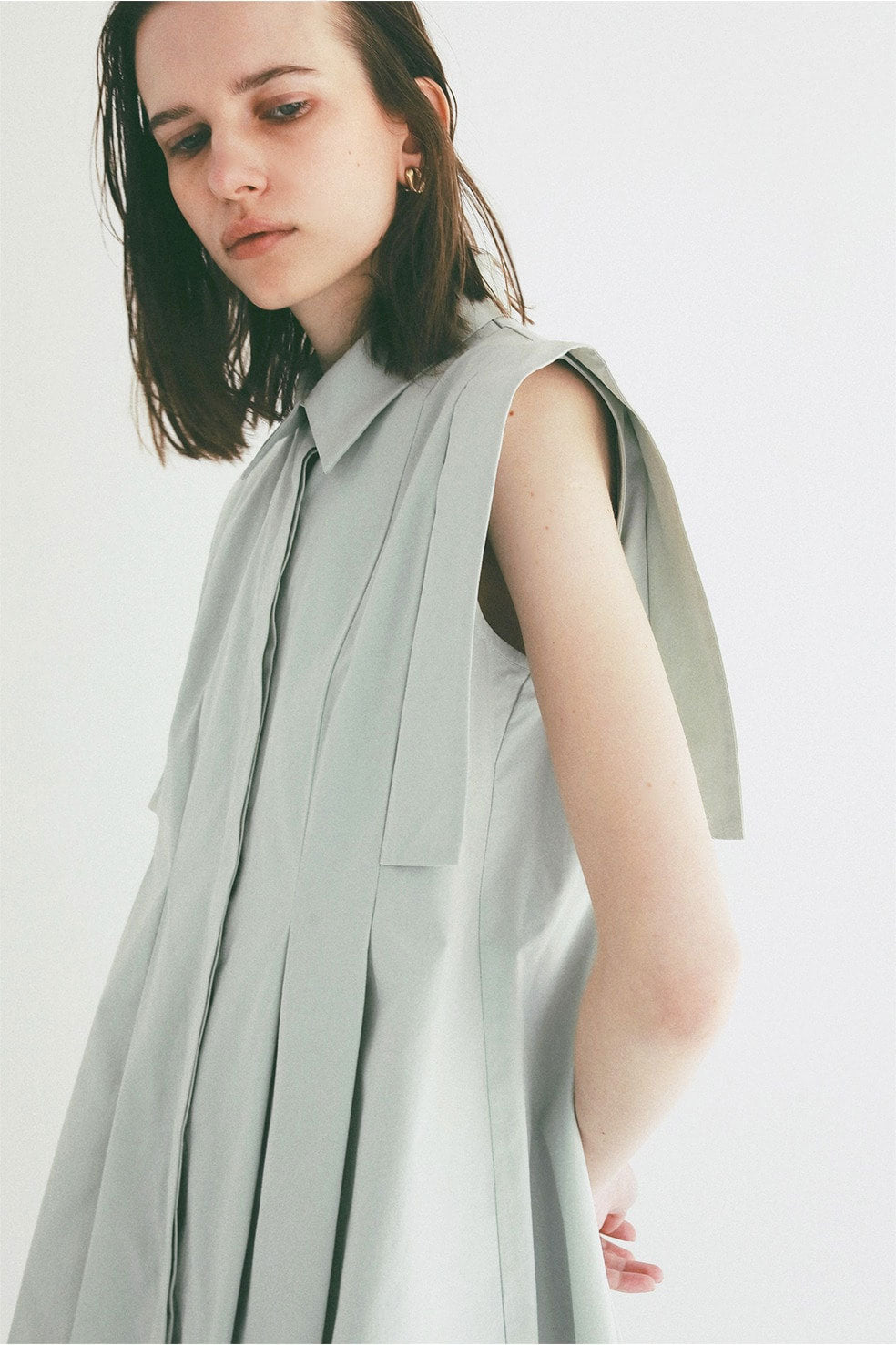 
                  
                    PANELL PLEAT SQUARE SLEEVE SHIRTS -NAVY-
                  
                