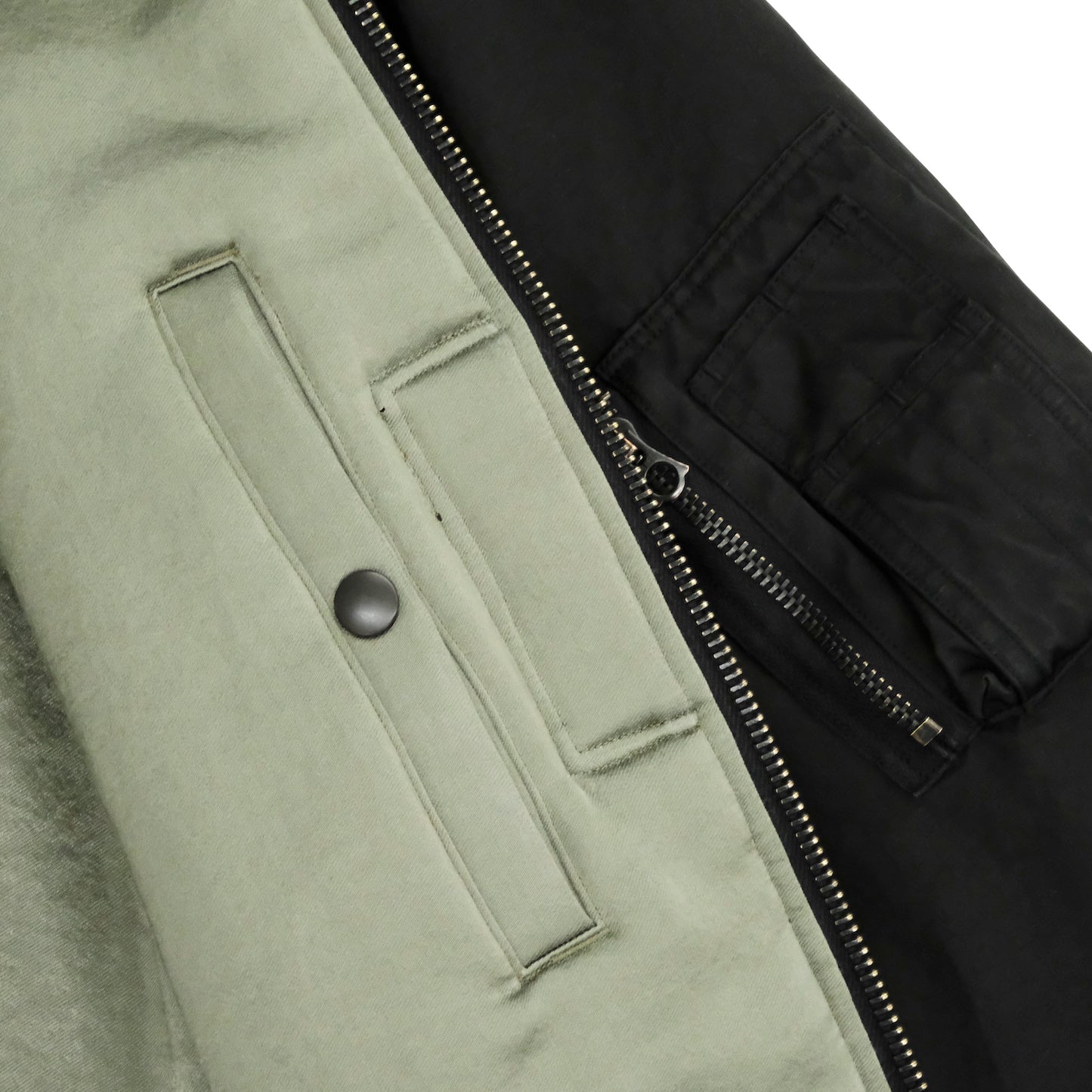 
                  
                    VINTAGE SILK L-2B FLIGHT JACKET
                  
                