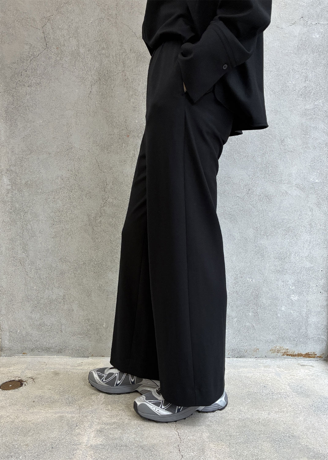 
                  
                    MERINO COLLEGE JERSEY LOOSE FIT PANTS
                  
                