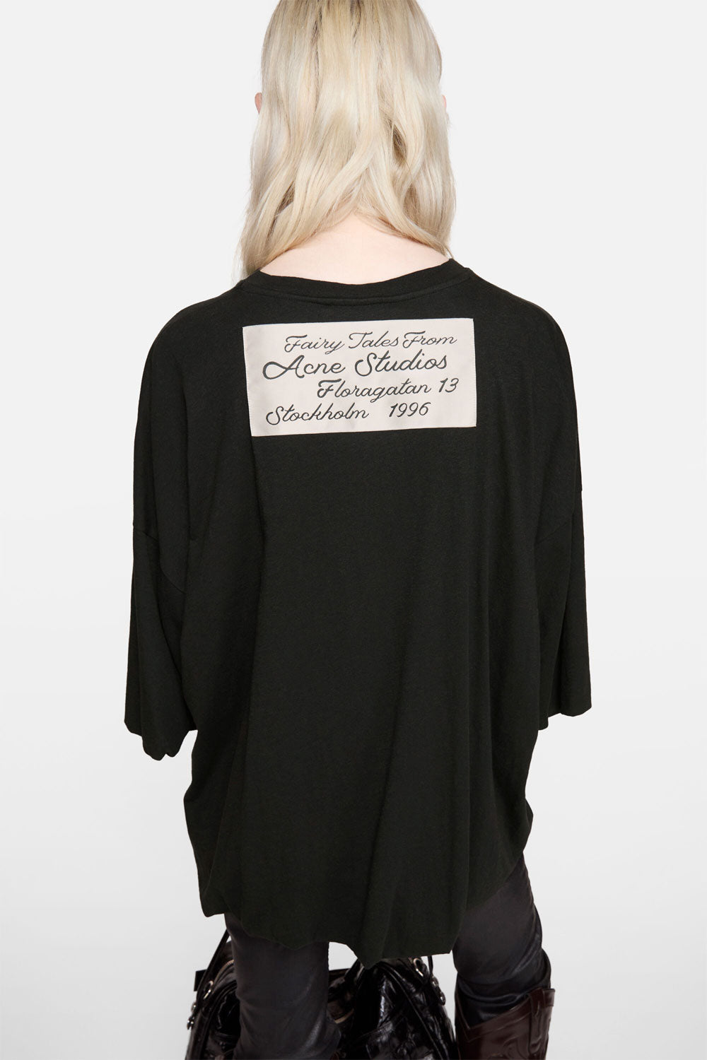 
                  
                    GATHER LOGO T-SHIRT -BLACK-
                  
                