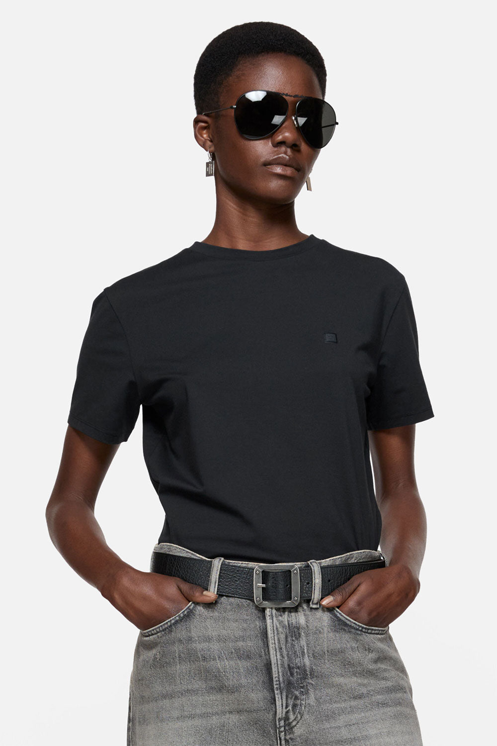 
                  
                    T-shirt - Regular Fit
                  
                