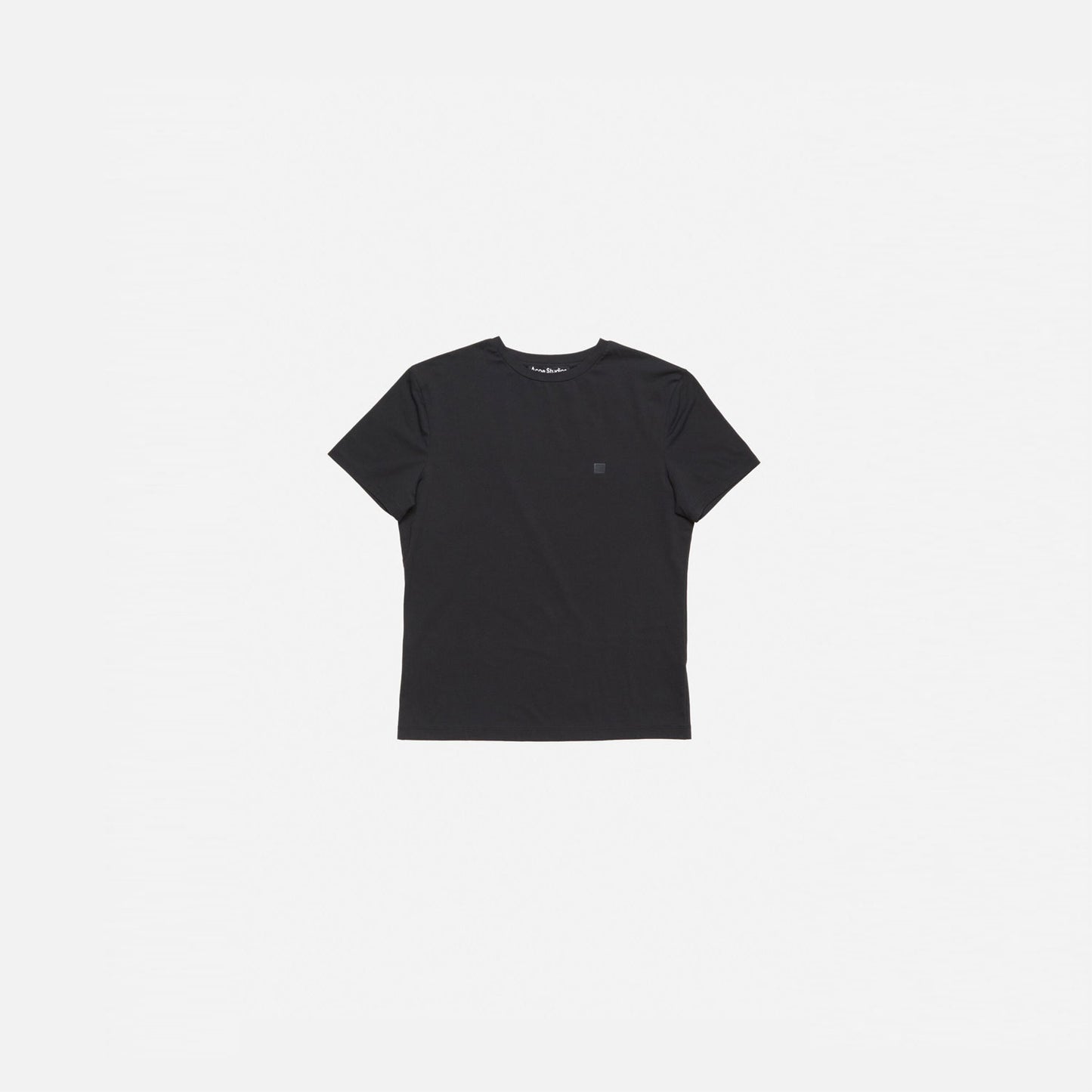 
                  
                    T-shirt - Regular Fit
                  
                