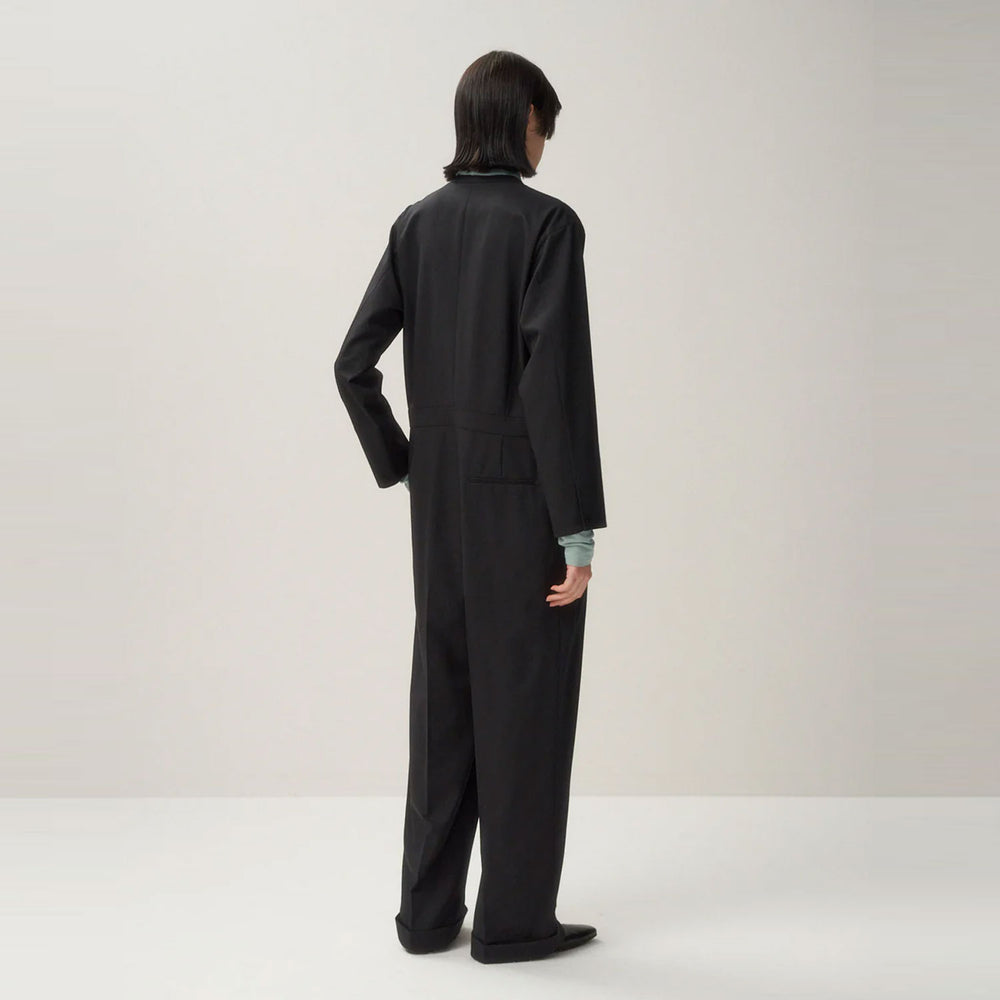 
                  
                    TECHNO WOOL TWILL JUMPSUIT
                  
                