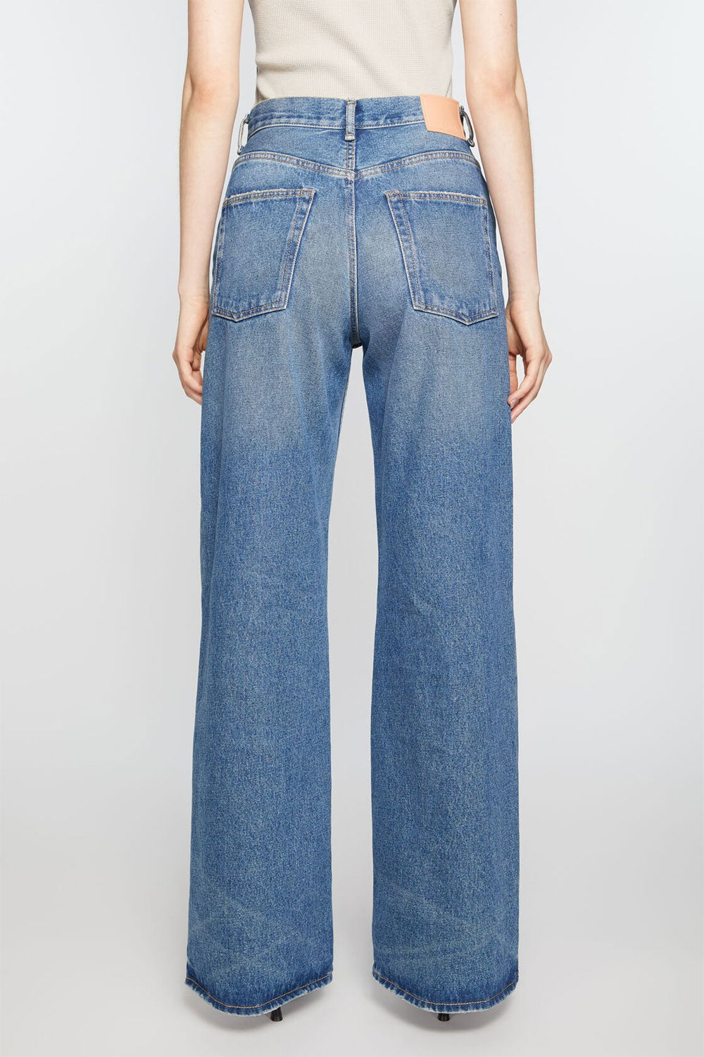 
                  
                    Relax fit jeans 2022 -vintage blue-
                  
                