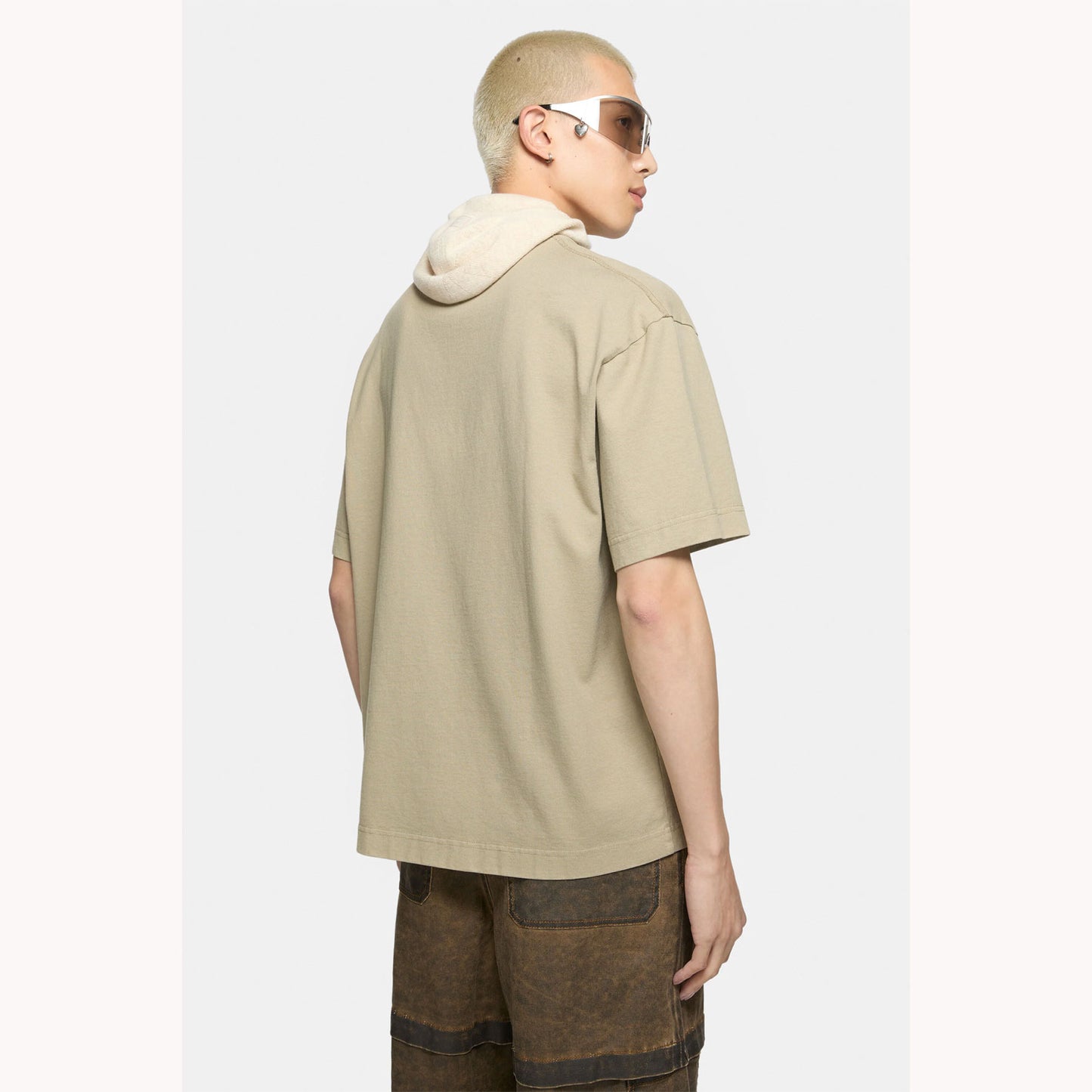 
                  
                    ロゴTシャツ リラックスフィット-SAND BEIGE-
                  
                