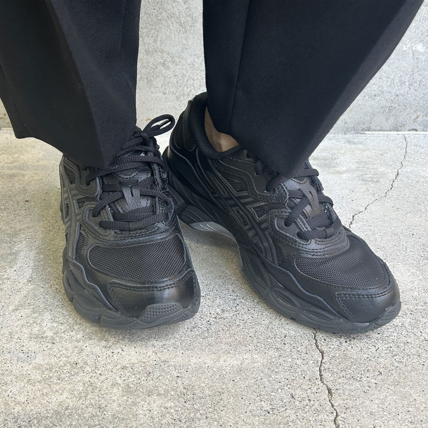 
                  
                    GEL-NYC-BLACK/BLACK-
                  
                