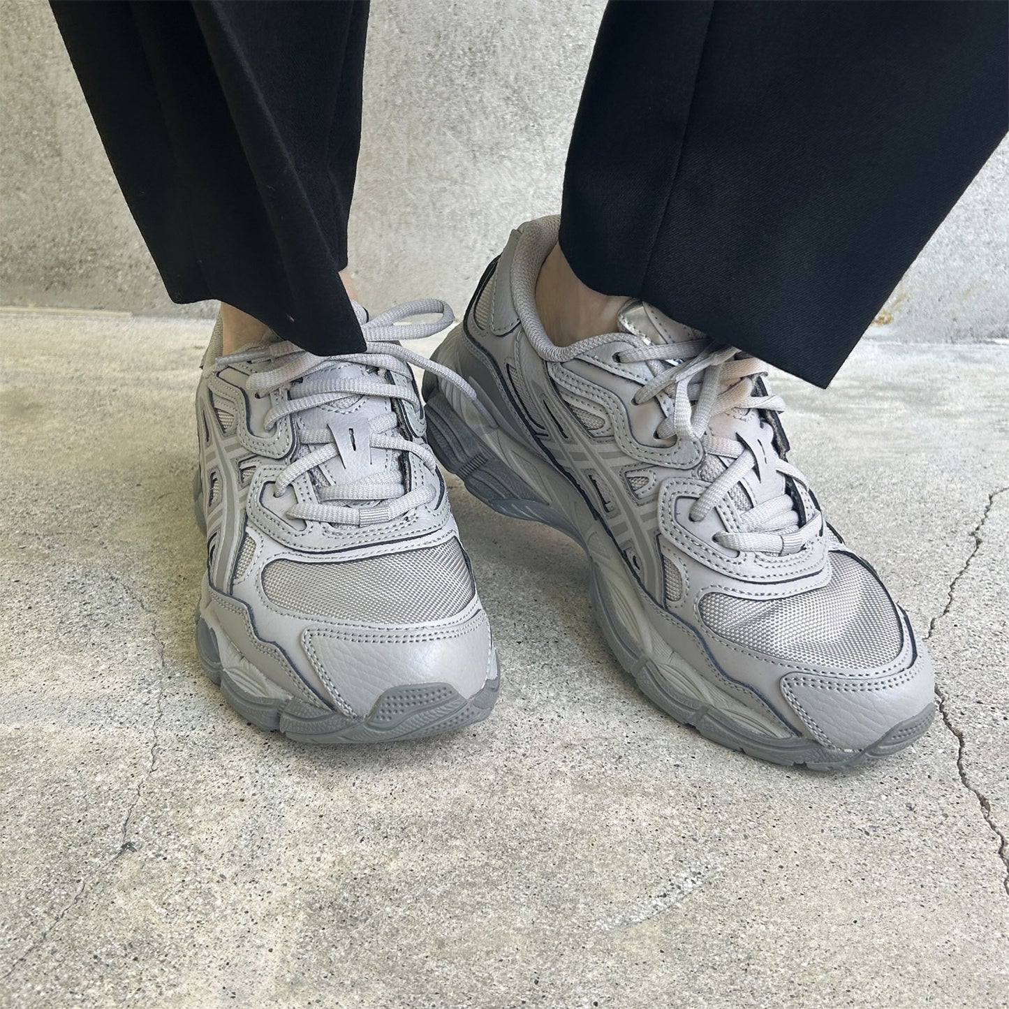 
                  
                    GEL-NYC-CEMENT GREY/CEMENT-
                  
                