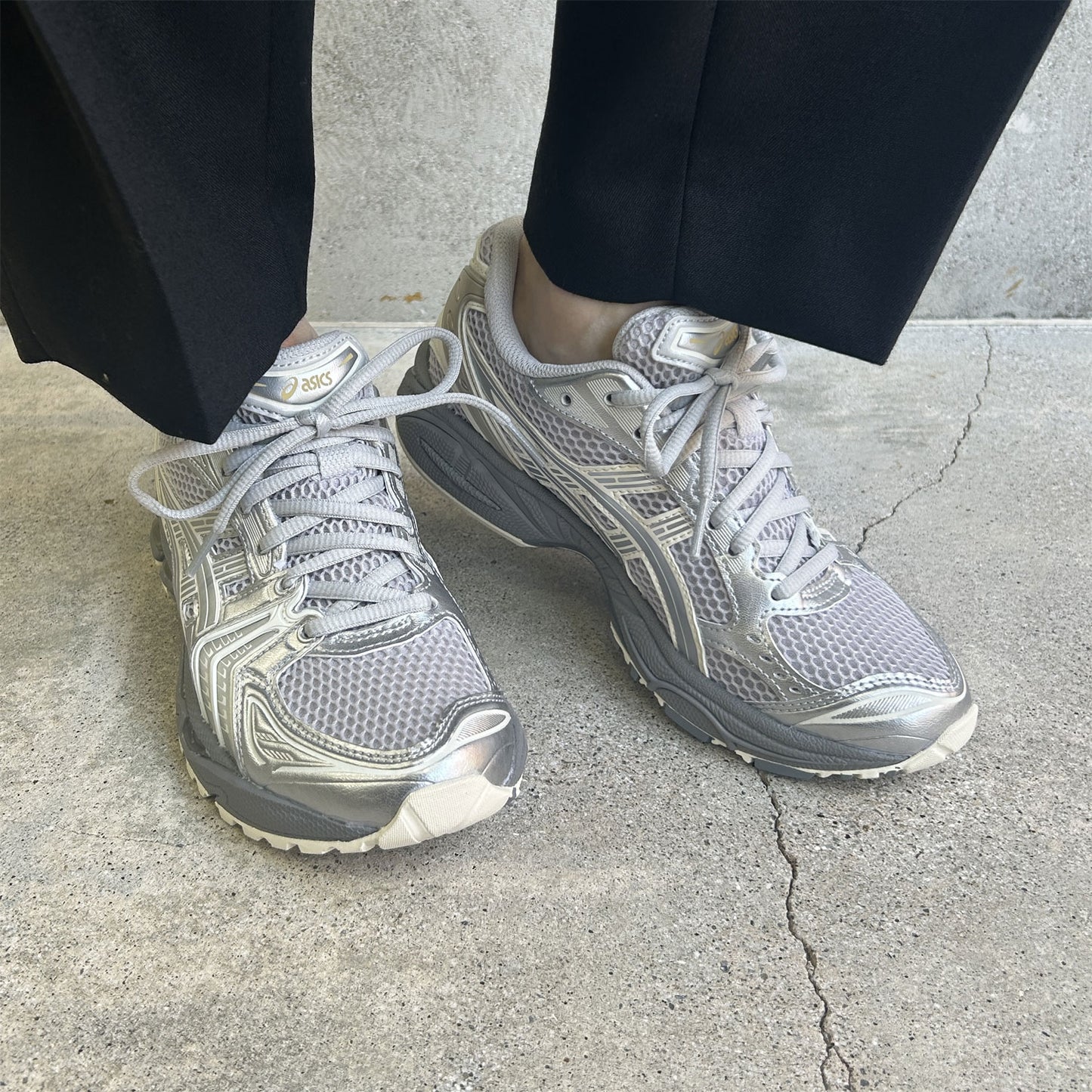 
                  
                    GEL-KAYANO 14
                  
                