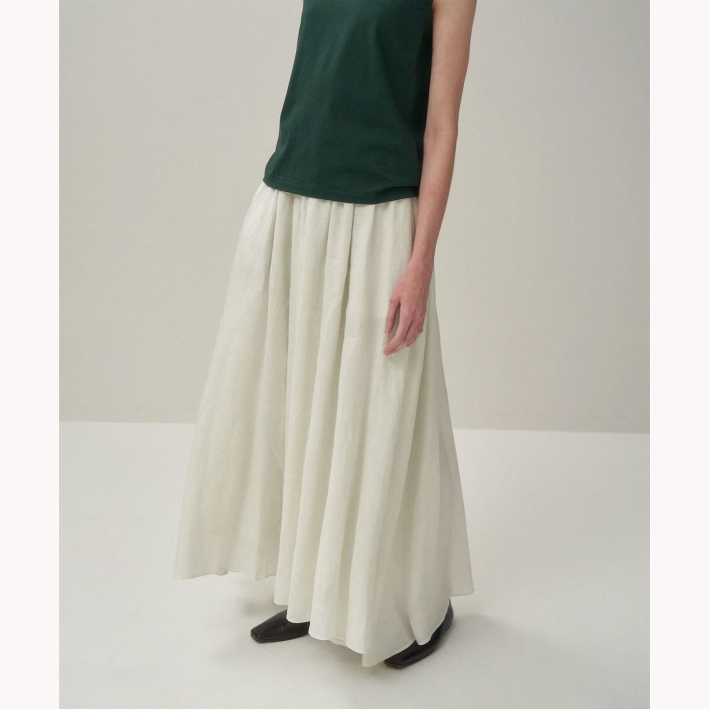 
                  
                    NATURAL DYED LINEN LAWN | GATHERD SKIRT-GREEN-
                  
                