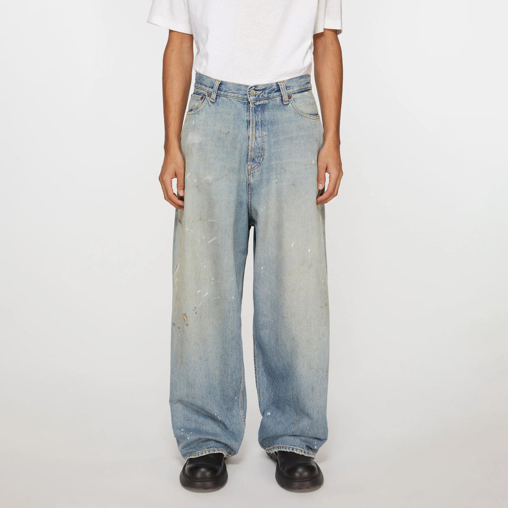 
                  
                    SUPER BAGGY FIT JEANS - 2023M
                  
                