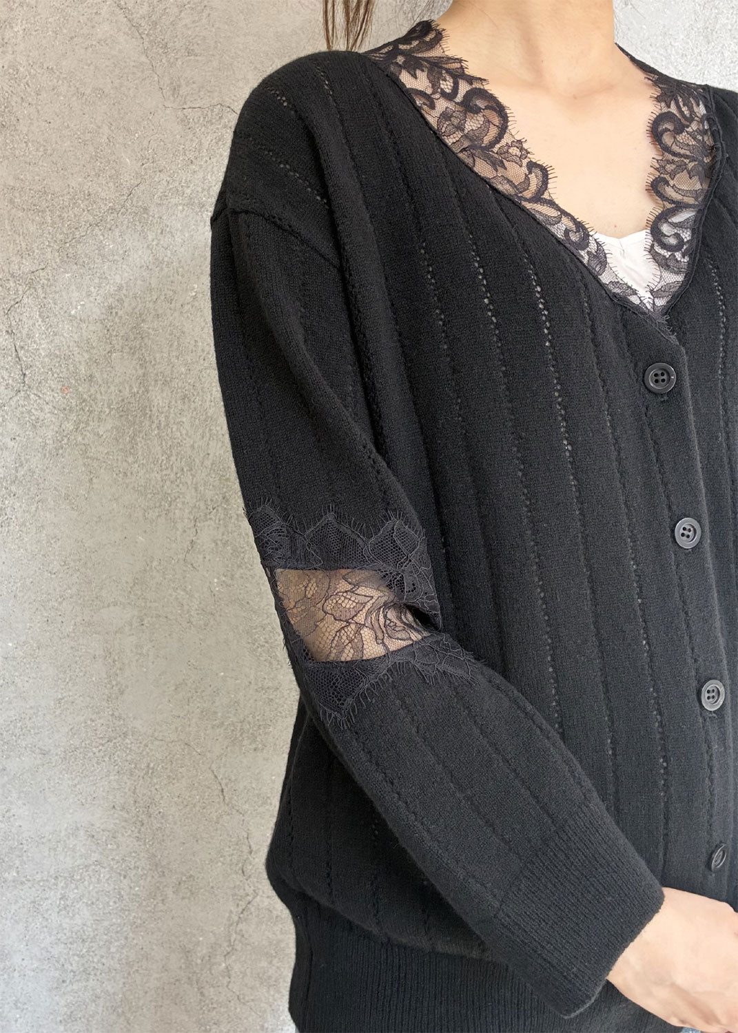 
                  
                    OVERSIZED HAIRY LACE PANELED KNIT CARDIGAN
                  
                