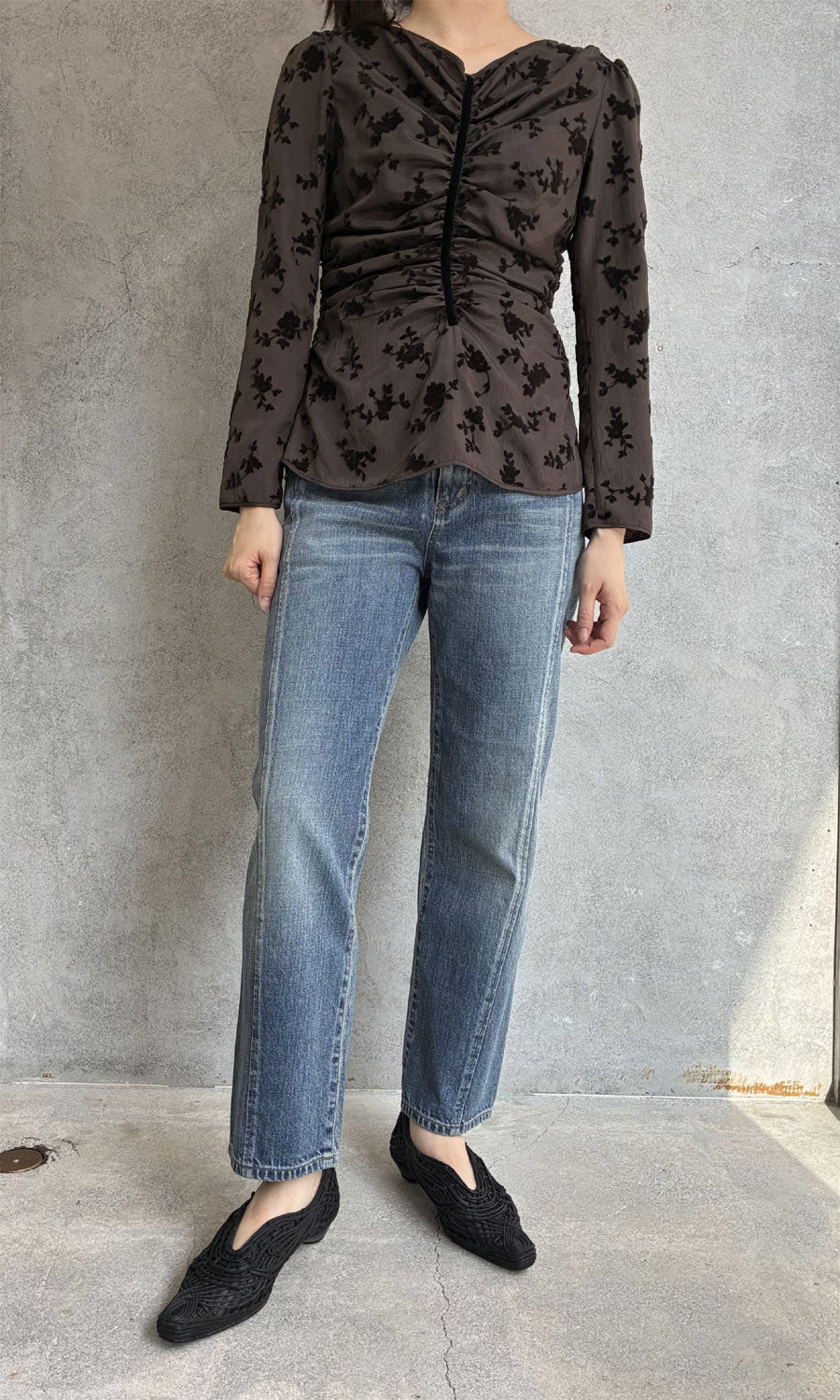 
                  
                    FLOCKED ROSE PRINT GATHERED BLOUSE
                  
                