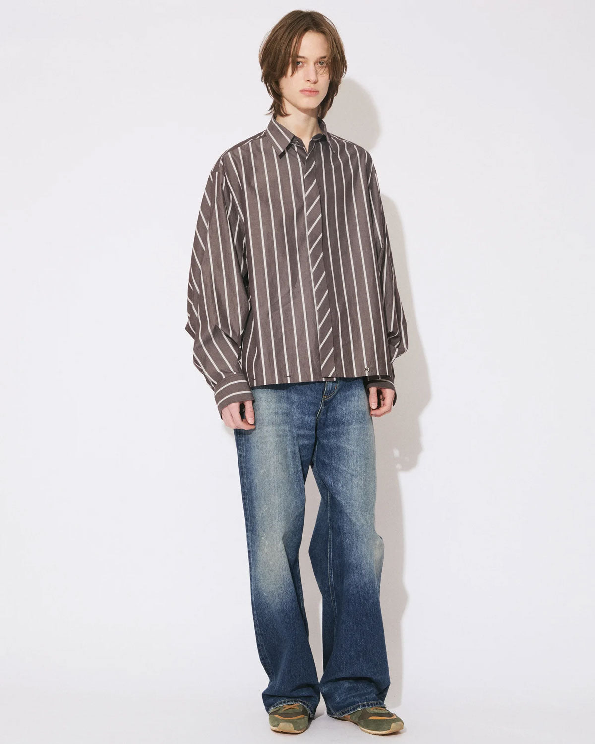
                  
                    double-end finx stripe shirt
                  
                