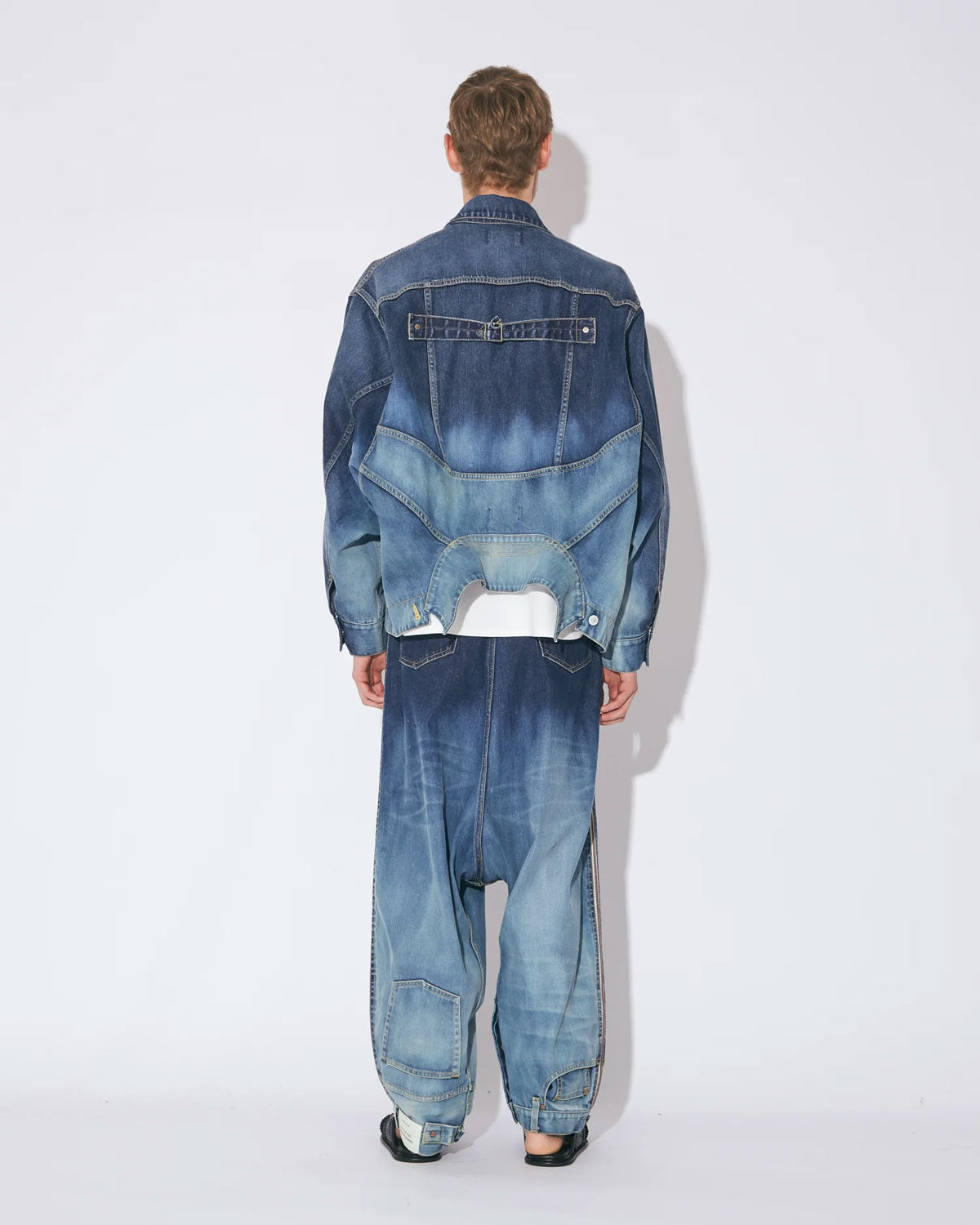 
                  
                    double-end selvedge denim blouson geadation
                  
                