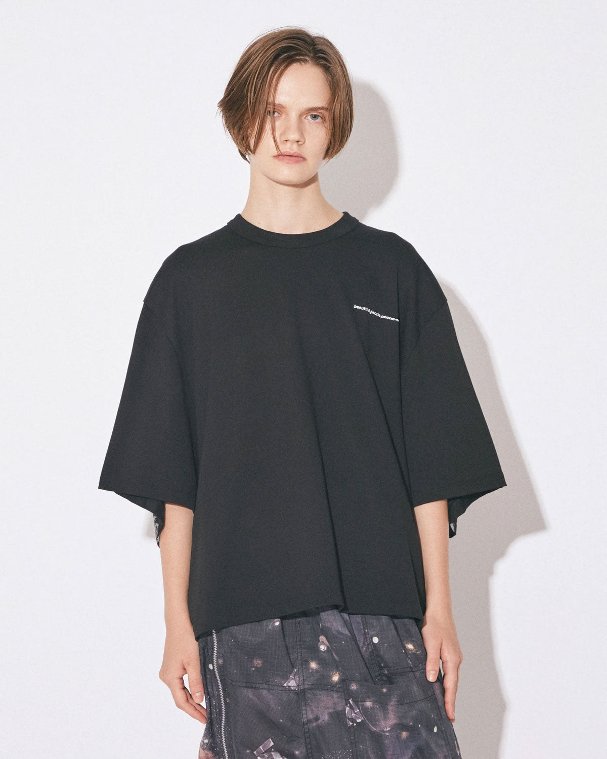 
                  
                    suvin compact jersey many little people T-black-
                  
                