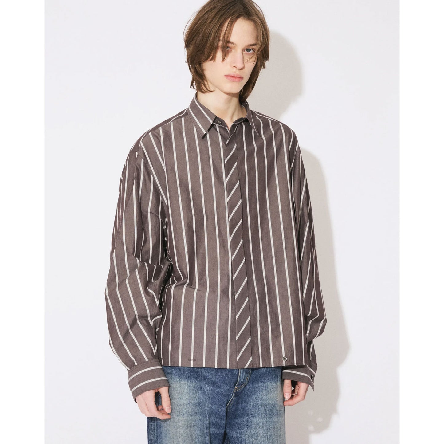 
                  
                    double-end finx stripe shirt
                  
                