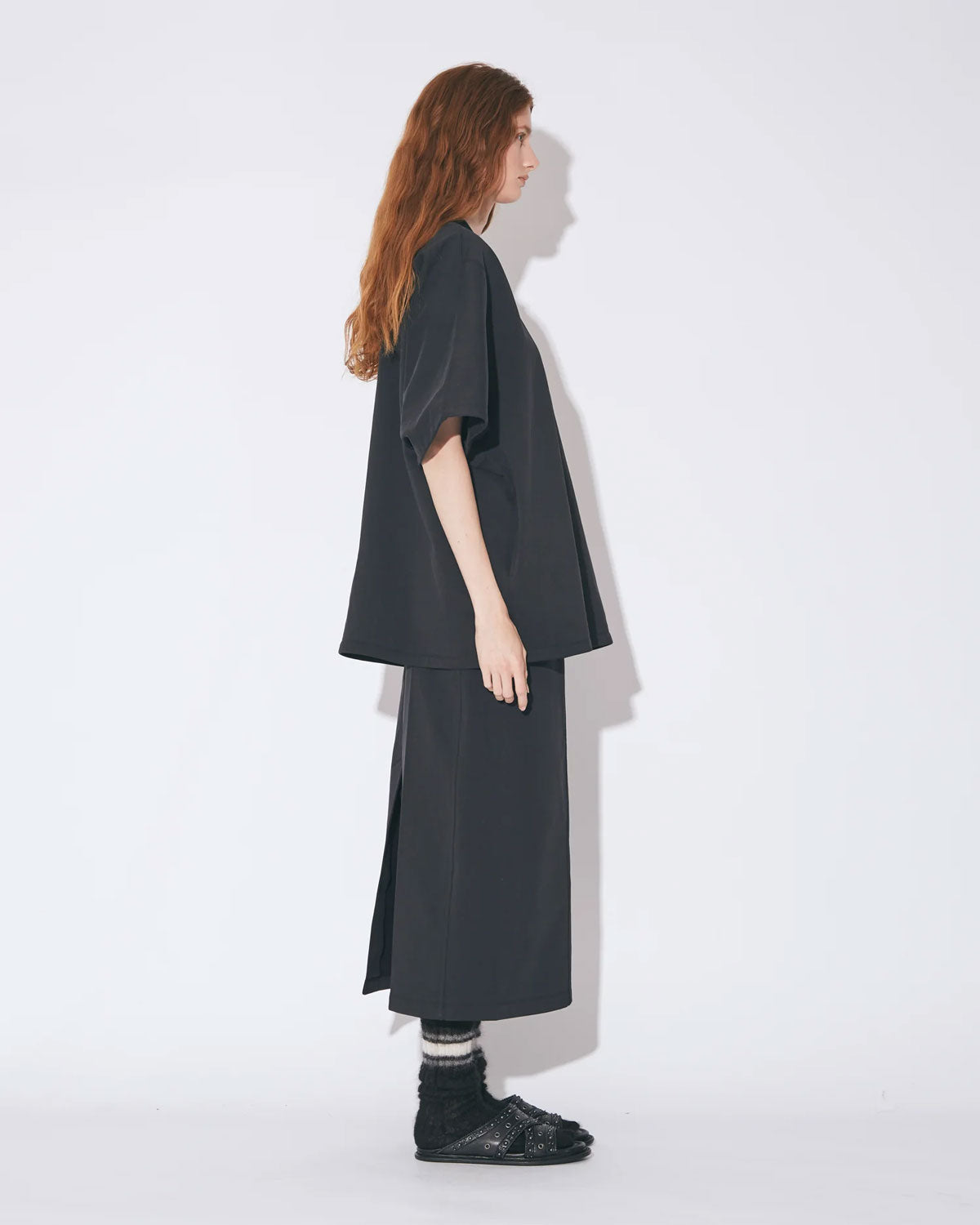 
                  
                    nylon shrink sweat set in dolman top -black-
                  
                