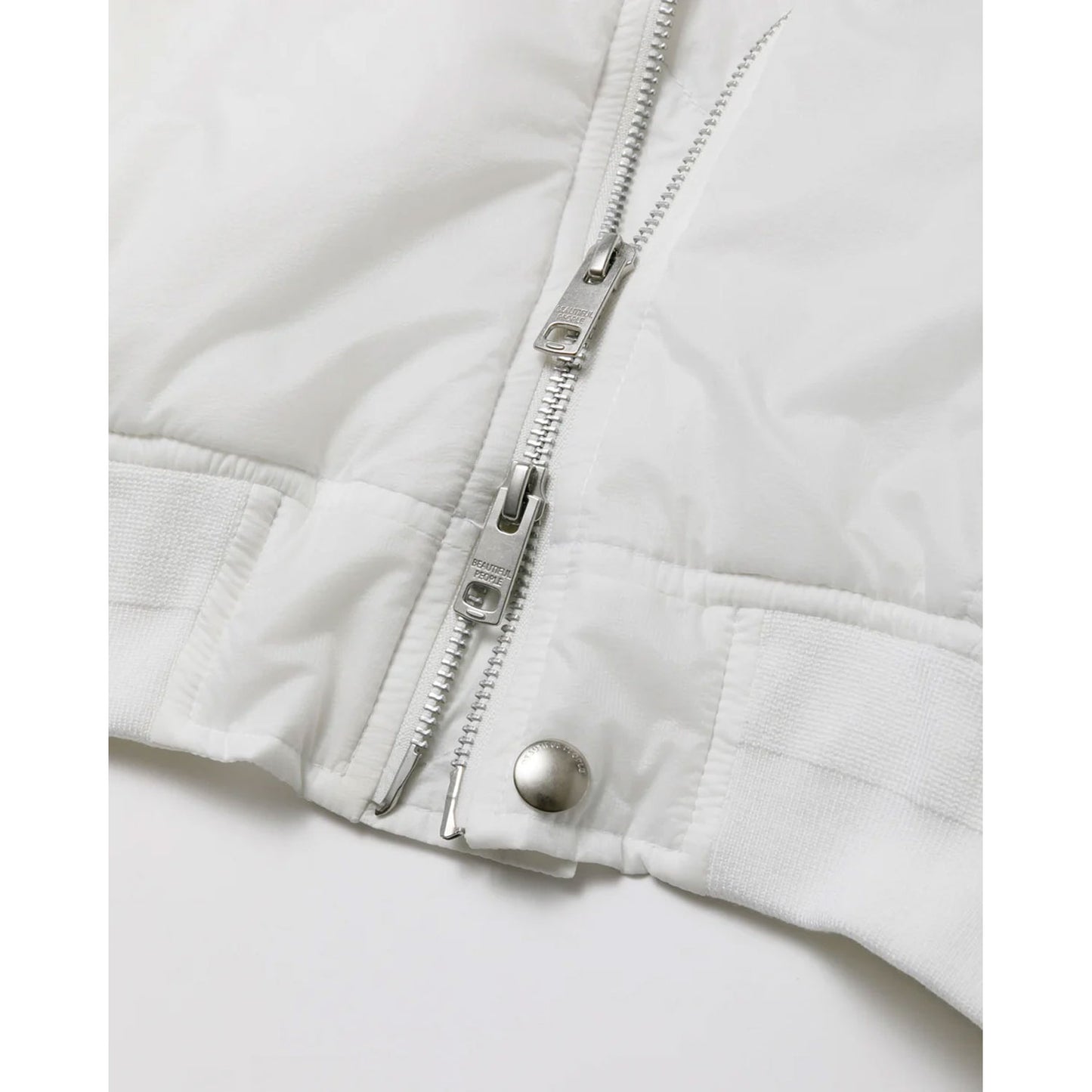 
                  
                    nylon ripstop fan shape MA-1 blouson -black-
                  
                