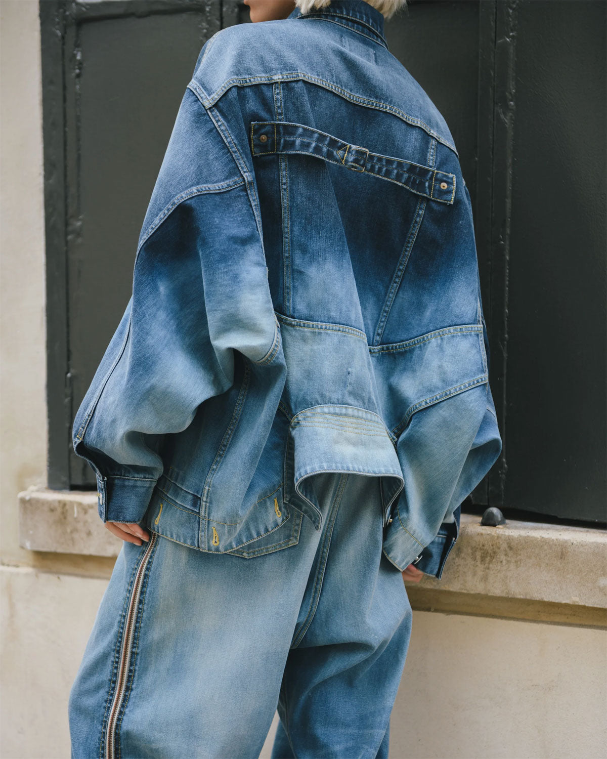 
                  
                    double-end selvedge denim blouson geadation
                  
                