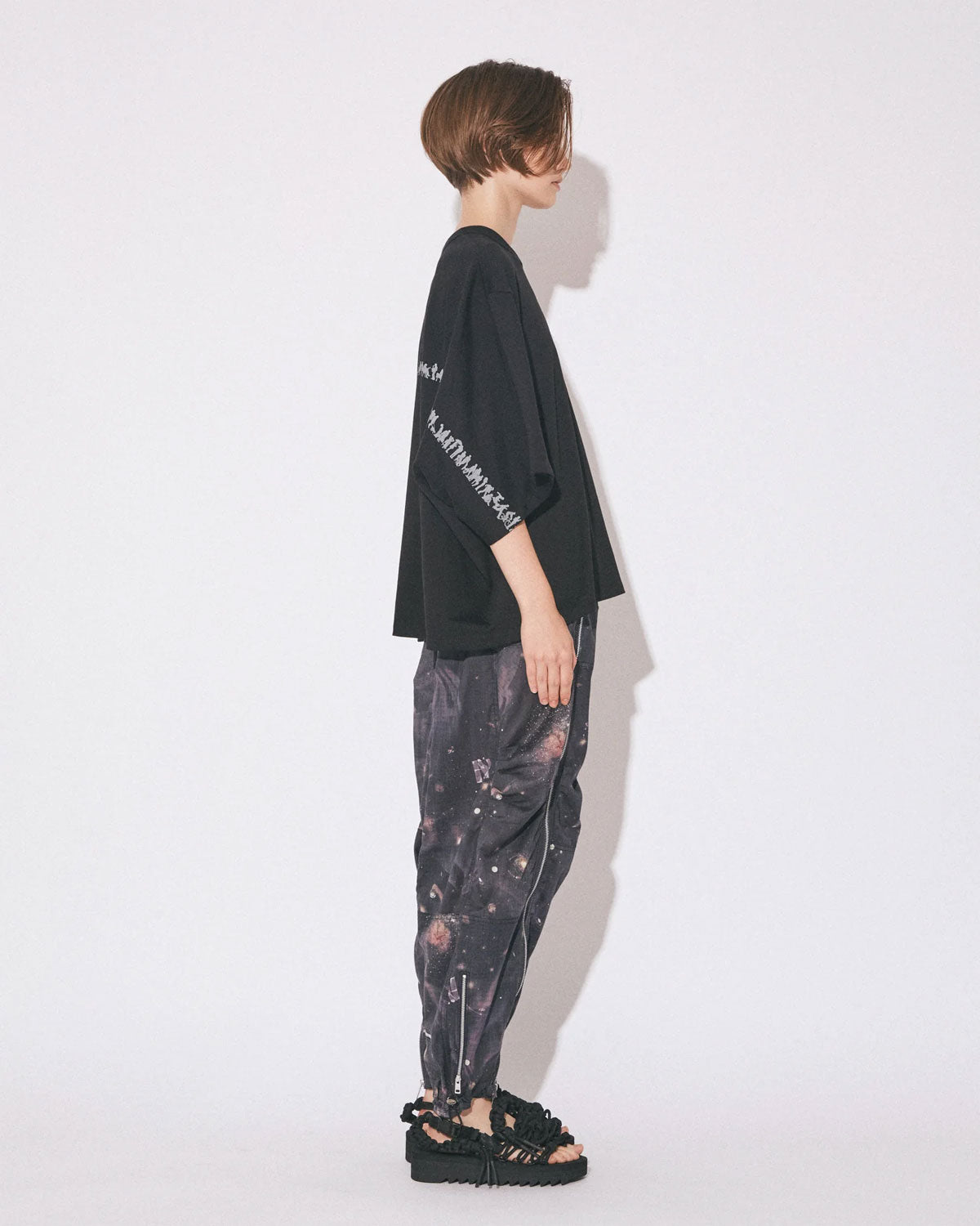 
                  
                    suvin compact jersey many little people T-black-
                  
                