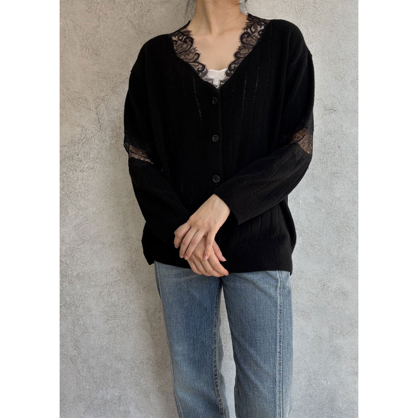 
                  
                    OVERSIZED HAIRY LACE PANELED KNIT CARDIGAN
                  
                