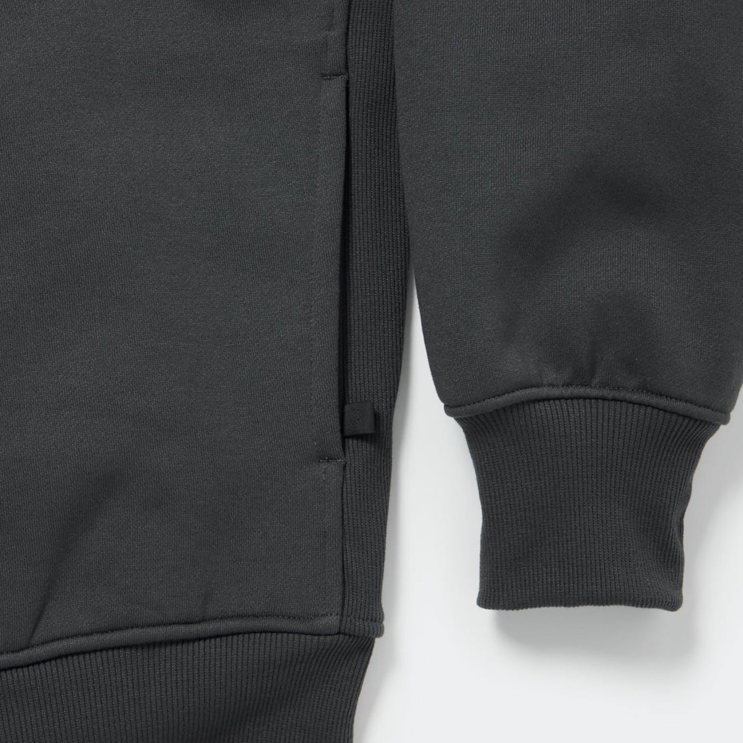 
                  
                    TECH SWEAT STAND ZIP CARDIGAN
                  
                