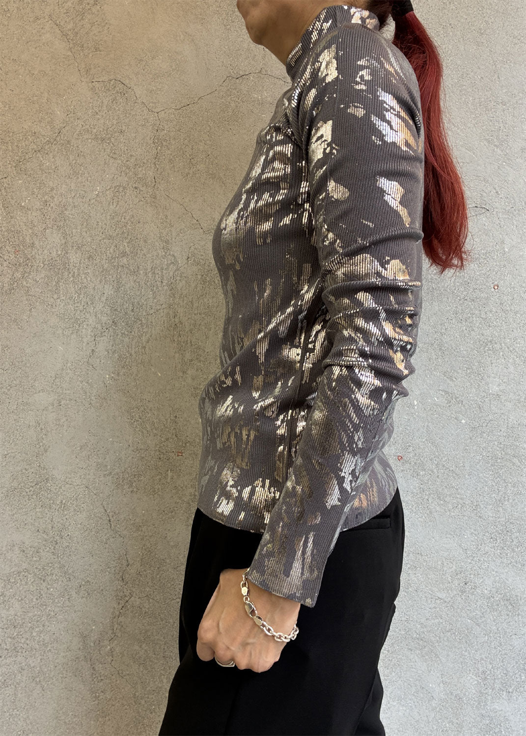 
                  
                    SOFT PORTRAIT FOIL-HIGHNECK LONG SLEEVE TOP
                  
                