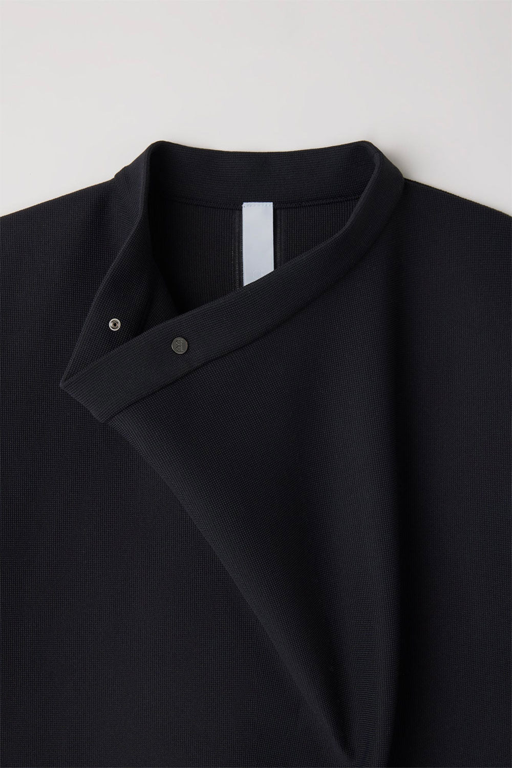 
                  
                    SOFT MILAN WRAP COLLAR FLARE SLEEVE TOP
                  
                