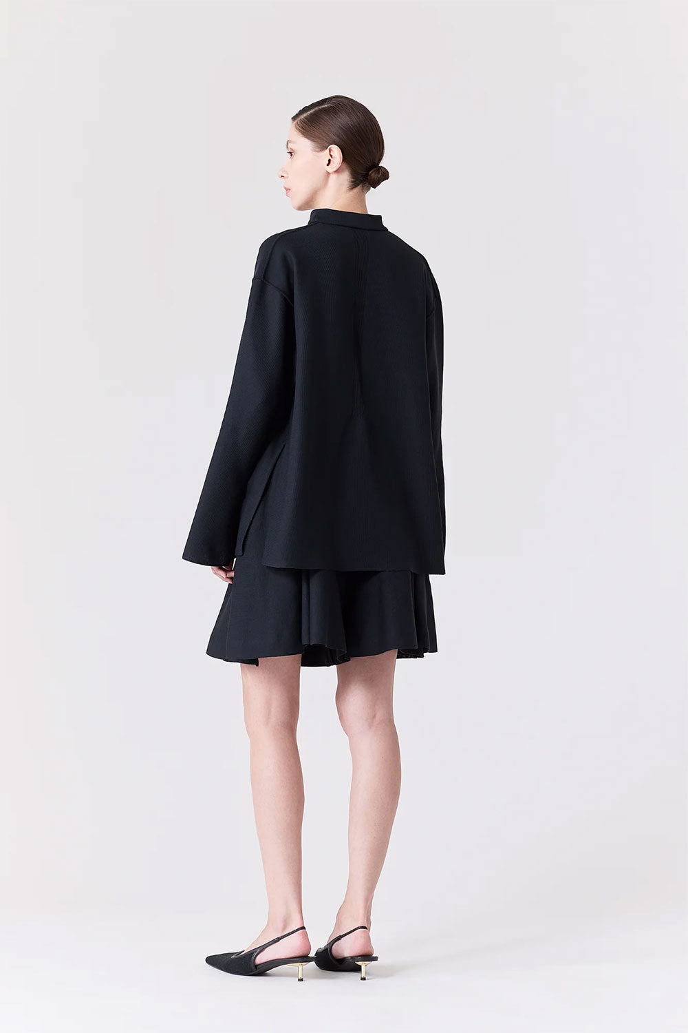 
                  
                    SOFT MILAN WRAP COLLAR FLARE SLEEVE TOP
                  
                