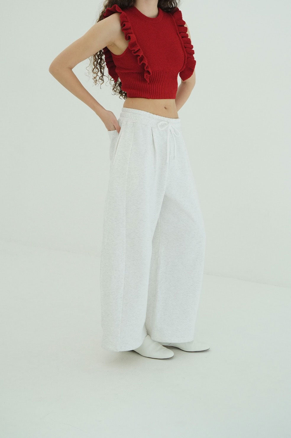 
                  
                    COCOON BULKY SWEAT PANTS‐GRAY-
                  
                