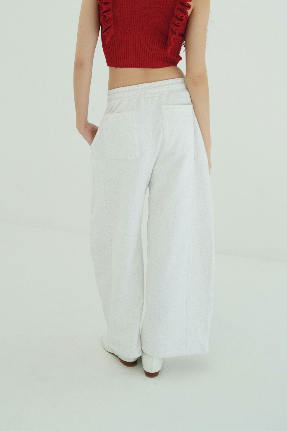 
                  
                    COCOON BULKY SWEAT PANTS‐GRAY-
                  
                