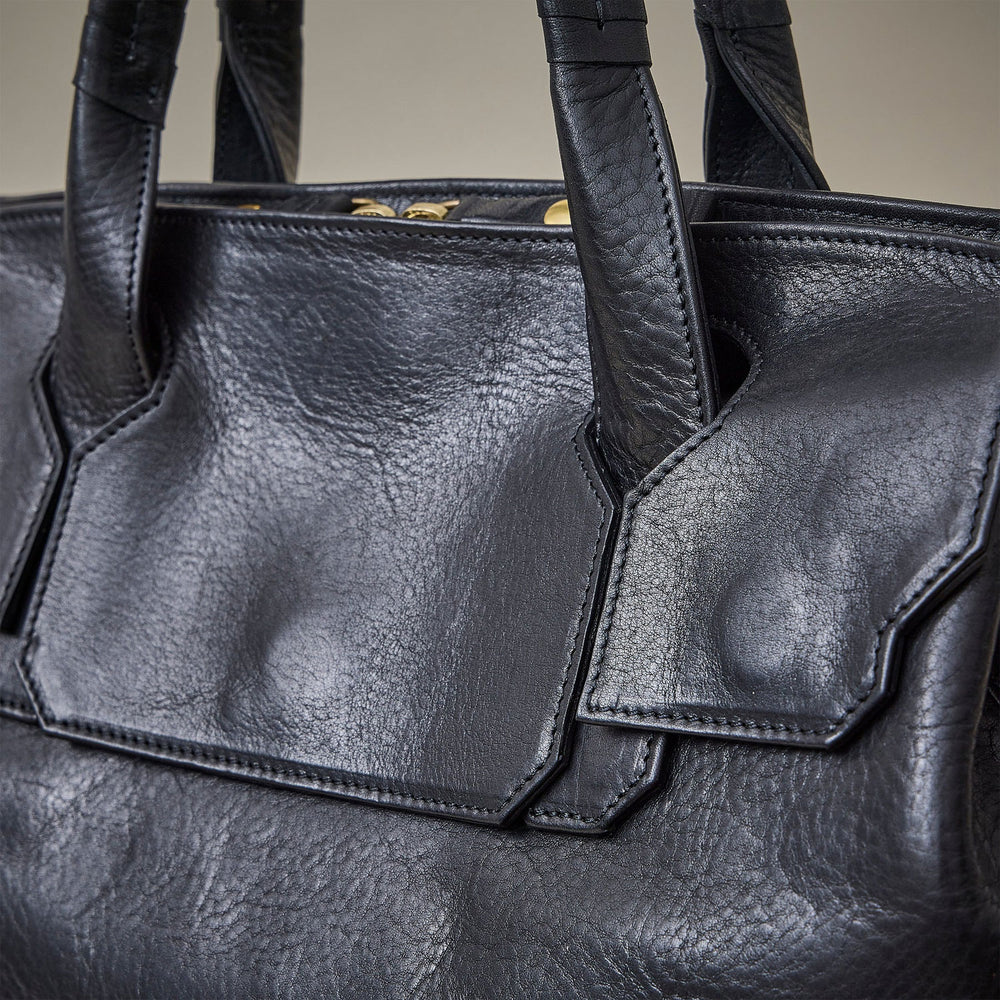 
                  
                    key hole boston MID / co23sskh030 / cow leather
                  
                