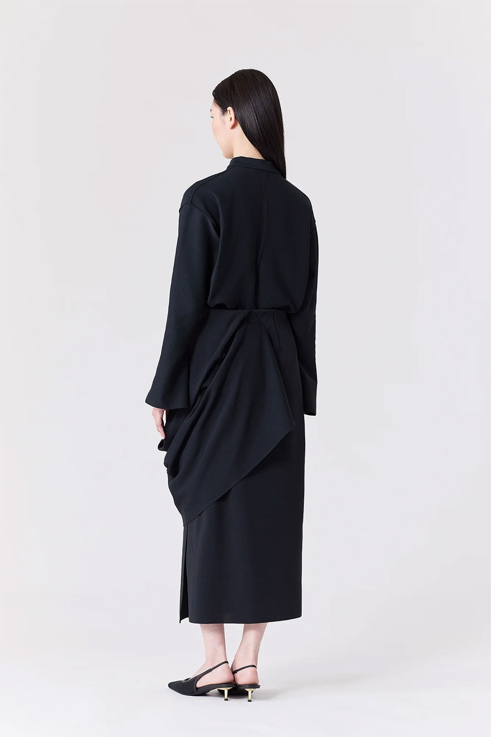 
                  
                    SOFT MILAN WRAP COLLAR FLARE SLEEVE TOP
                  
                