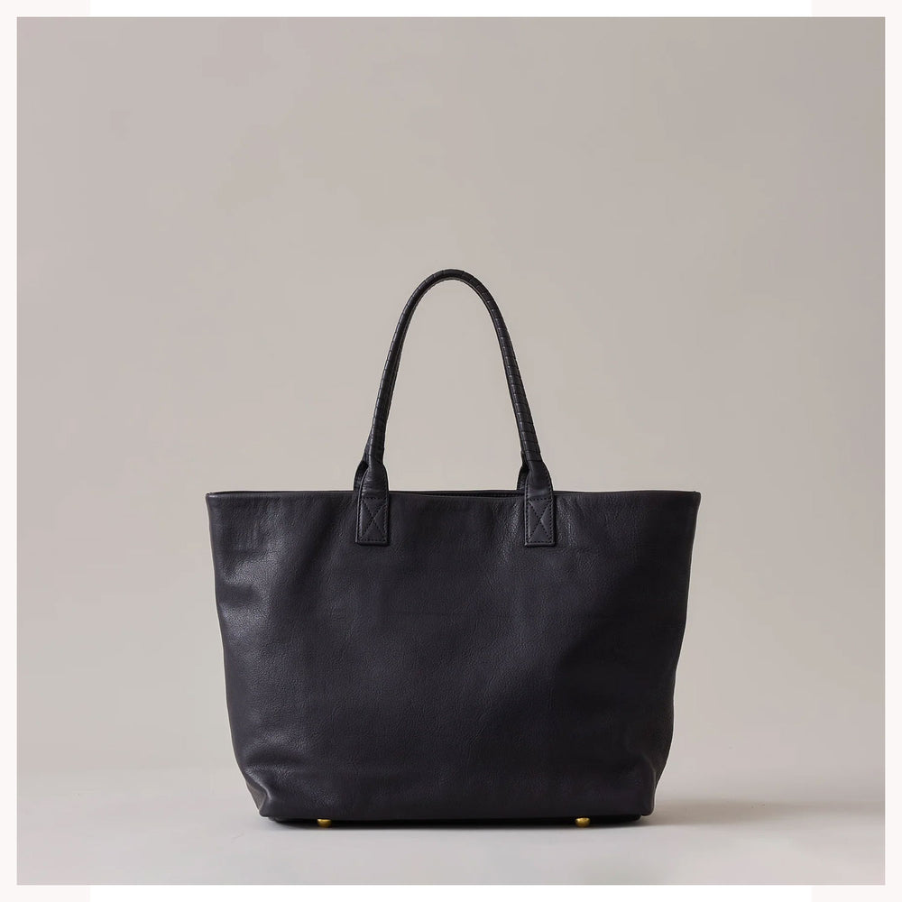 2handle tote M / co24fwtt020 / ZEO LITE shrink leather