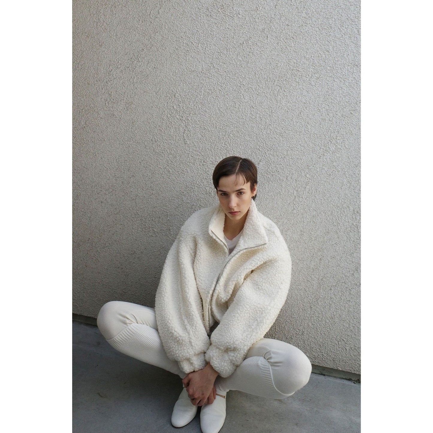 
                  
                    BALLOON BOA BLOUSON-IVORY-
                  
                