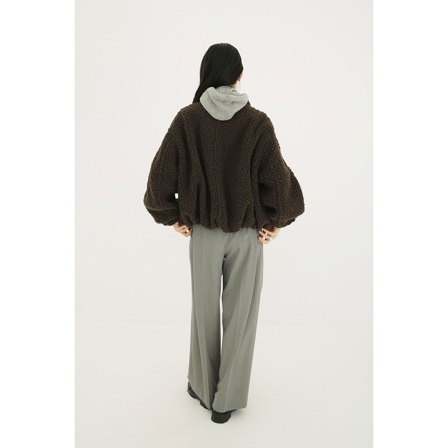 
                  
                    BALLOON BOA BLOUSON-IVORY-
                  
                