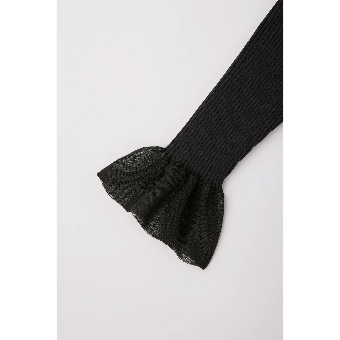 
                  
                    FLUTED LUCENT-CROPPED SHIRT CARDIGAN-BLACK-
                  
                