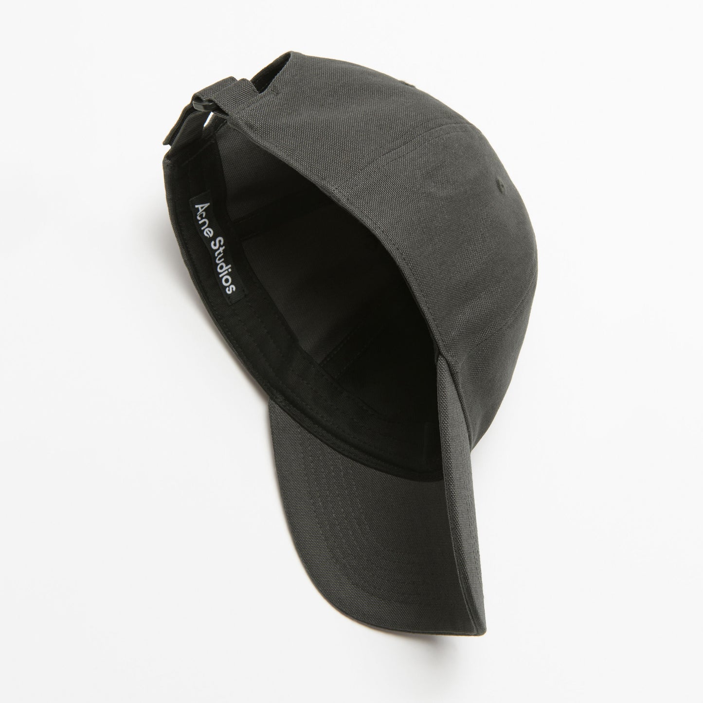 
                  
                    LEATHER FACE PATCH CAP
                  
                