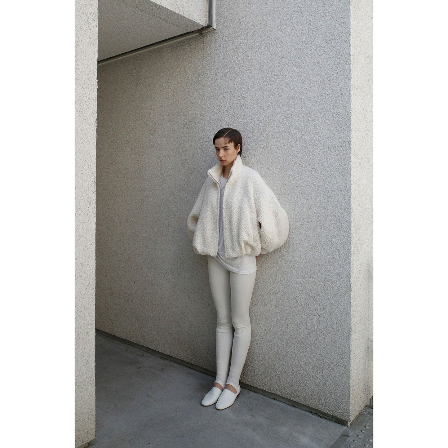 
                  
                    BALLOON BOA BLOUSON-IVORY-
                  
                